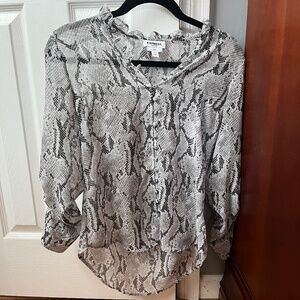 Express xs slim blouse